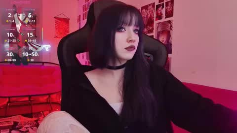 Snapshot of lii_luu chatting on December 16, 1:05 pm LiLu online show from December 16, 1:05 pm