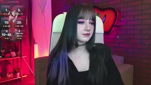 Snapshot of lii_luu chatting on February 19, 4:25 pm LiLu online show from February 19, 4:25 pm