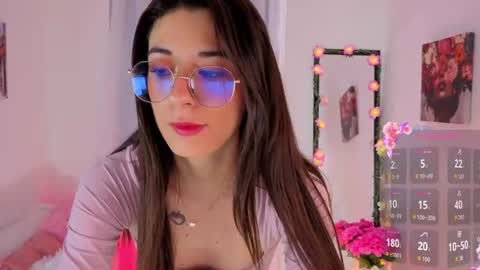 Snapshot of liiaa__7 chatting on June 27, 1:28 pm liiaa online show from June 27, 1:28 pm