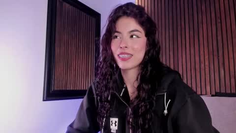 liily_murphy online show from October 14, 6:03 am