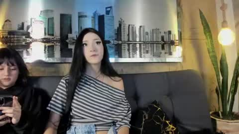 Liilyrose online show from July 2, 2:01 pm