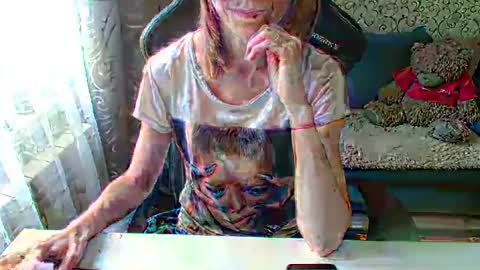 Snapshot of liissax chatting on June 16, 11:02 am Liissax online show from June 16, 11:02 am