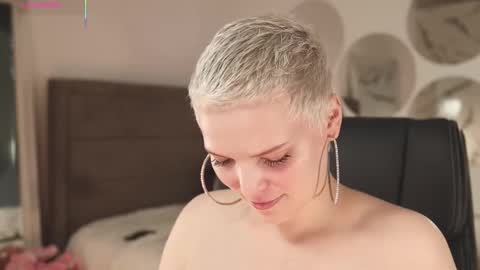 likaaberry online show from September 18, 4:20 pm