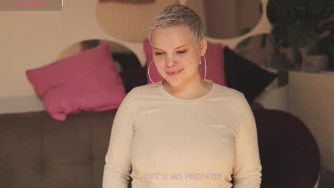 likaaberry online show from November 15, 3:26 am