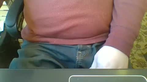 Snapshot of likestobewatchedm chatting on February 8, 9:18 pm N online show from February 8, 9:18 pm