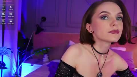 Snapshot of lil__fleur chatting on July 18, 9:40 pm Lilian online show from July 18, 9:40 pm