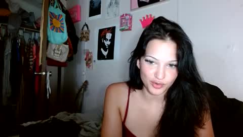 lil_luluvert online show from April 11, 3:22 am