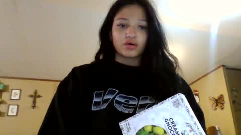 lil_luluvert online show from July 12, 6:48 am