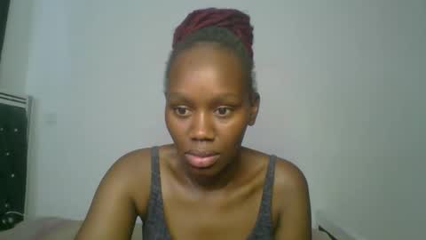 lil_meg online show from February 23, 12:13 pm