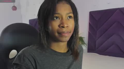 lila bailey  online show from January 13, 7:41 pm