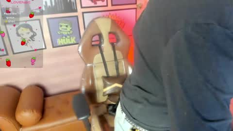 Snapshot of lilameow222 chatting on May 14, 12:01 pm Lila online show from May 14, 12:01 pm