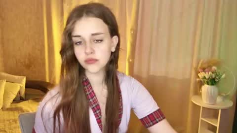 LilaSparkling online show from July 9, 9:13 am
