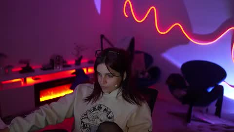 Rebecca online show from March 4, 6:52 am