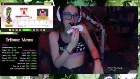 Snapshot of lilgoddessfae chatting on June 10, 4:45 am Stoni Fae online show from June 10, 4:45 am