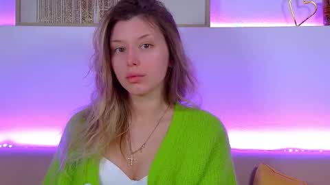 Mia online show from February 10, 6:31 am