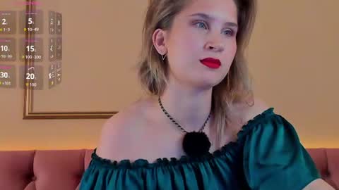 Snapshot of lilianadaniels chatting on July 13, 1:30 am Lilian online show from July 13, 1:30 am