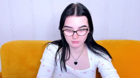 Snapshot of lilibethxx chatting on December 8, 4:25 am lilibethxx online show from December 8, 4:25 am