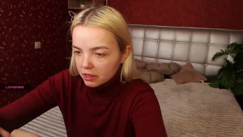 Lilie online show from February 11, 10:50 pm