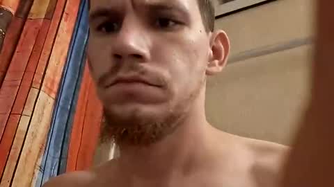 lilifrainzdwn56 online show from April 19, 1:32 pm