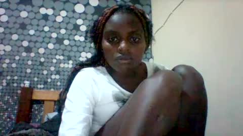liligal online show from June 19, 7:39 pm