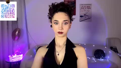 Snapshot of lilihalvorsen chatting on June 17, 10:10 pm Lina online show from June 17, 10:10 pm