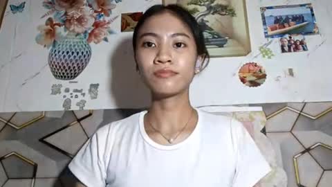 Evelyn online show from May 27, 3:31 pm