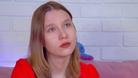 LiliLinn online show from June 10, 5:07 am