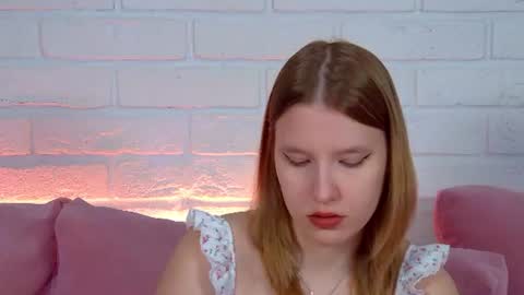 LiliLinn online show from June 16, 4:26 am