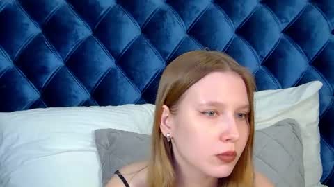 LiliLinn online show from July 9, 7:12 am