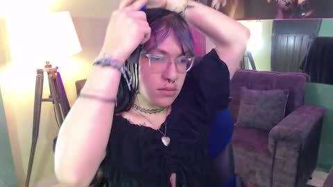 lilith  online show from March 28, 1:33 pm