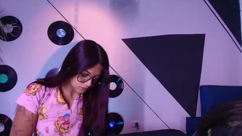 Lilith and Khloe  online show from March 17, 11:24 am