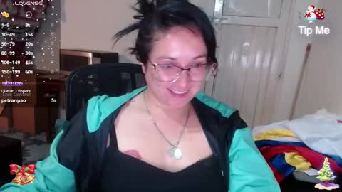 Snapshot of lilith_camp chatting on December 13, 11:39 pm Laura lopez online show from December 13, 11:39 pm