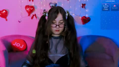 Snapshot of lilith_diva chatting on May 2, 8:25 pm lilith_diva online show from May 2, 8:25 pm
