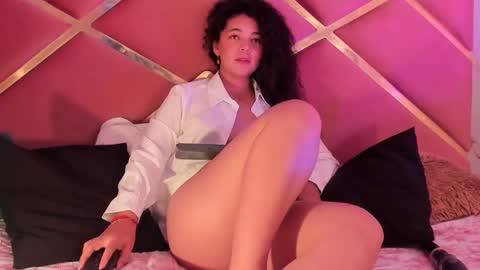 Snapshot of lilith_kramston chatting on February 26, 3:16 am Lilith online show from February 26, 3:16 am