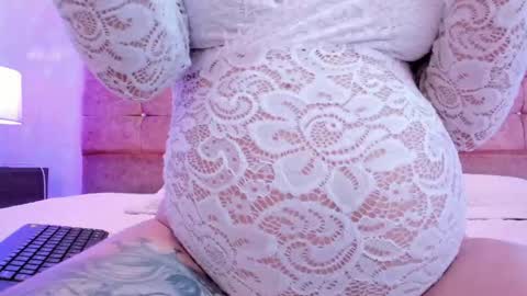 Snapshot of lilith_sabrina_20 chatting on May 21, 2:57 pm Lilith online show from May 21, 2:57 pm