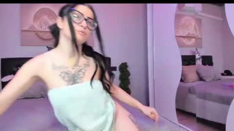 lilithcainee online show from June 23, 8:07 pm