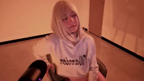 Lilith online show from March 22, 11:30 pm