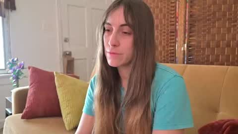 L online show from July 2, 3:51 pm