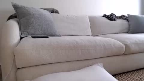 Jay  please help me reach 50 thumbs up online show from January 6, 7:17 pm