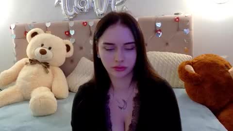 Snapshot of lilliana_moon chatting on February 11, 10:31 am lilliana_moon online show from February 11, 10:31 am