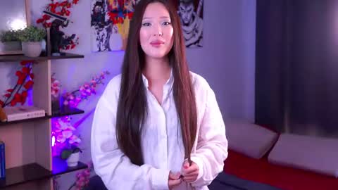 Snapshot of lillie_sun chatting on June 17, 2:29 pm lillie_sun online show from June 17, 2:29 pm