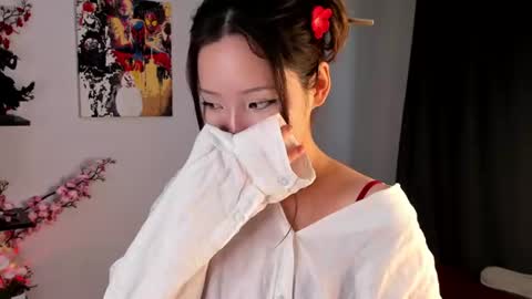 Snapshot of lillie_sun chatting on June 22, 3:25 am lillie_sun online show from June 22, 3:25 am