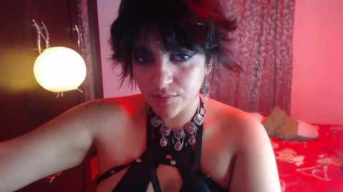 lillith online show from April 18, 9:35 am
