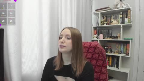 Snapshot of lillyfan_x chatting on March 10, 4:28 am LillyFan X online show from March 10, 4:28 am