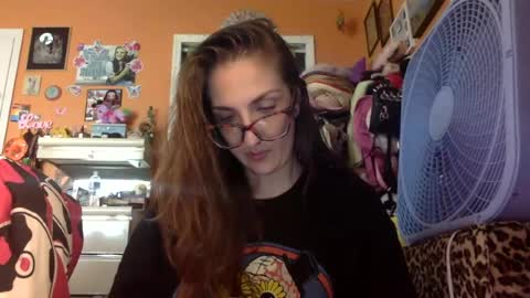 Snapshot of lillylushabae chatting on July 13, 8:33 pm hi guys im back on here 3 online show from July 13, 8:33 pm