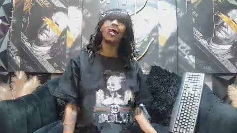 lilmissbaddiexxx online show from June 2, 7:16 pm