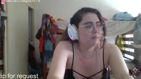 lilsuccubusvicky online show from January 20, 6:10 pm