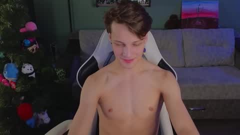 lilteddyboy online show from January 13, 11:37 am