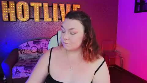 Snapshot of lilumytrend chatting on June 23, 12:03 pm Lilu online show from June 23, 12:03 pm