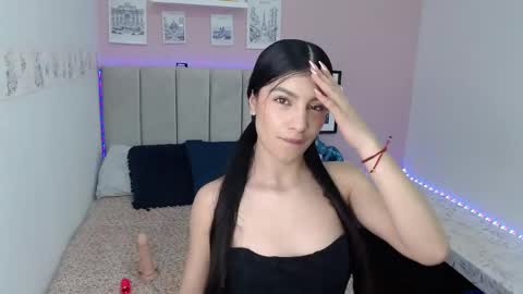  Lily  online show from May 2, 4:06 am